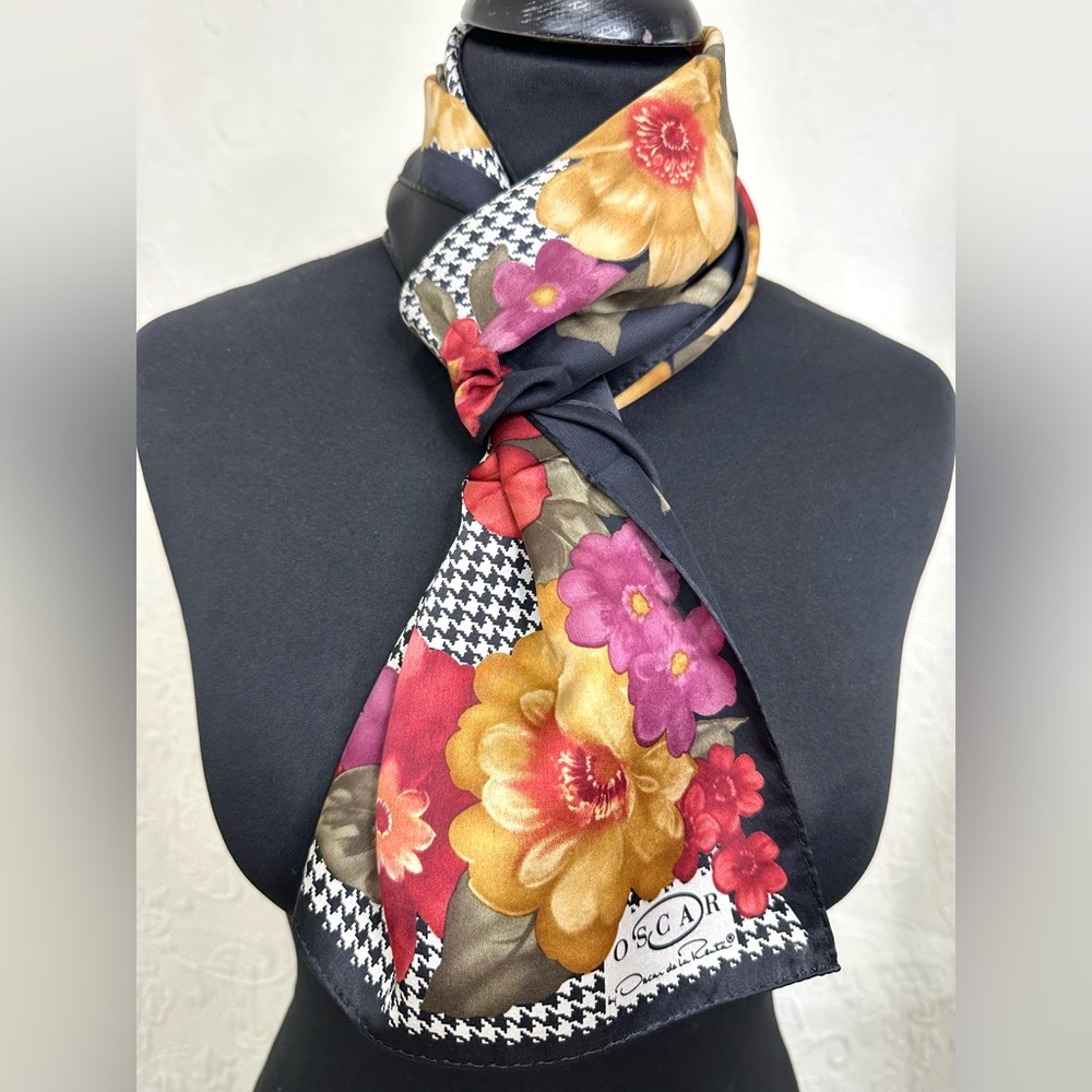 VTG Oscar de la Renta Silk Oblong Houndstooth Floral Scarf